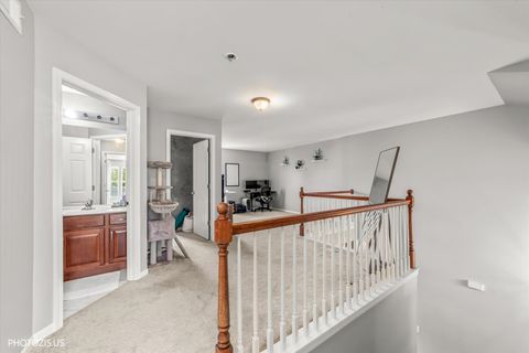Tiny photo for 908 Elizabeth Drive, Streamwood, IL 60107 (MLS # 12630104)