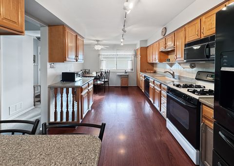 Tiny photo for 1028 Cumberland Court, Vernon Hills, IL 60061 (MLS # 12480622)