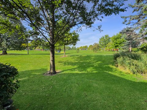 Tiny photo for 1028 Cumberland Court, Vernon Hills, IL 60061 (MLS # 12480622)