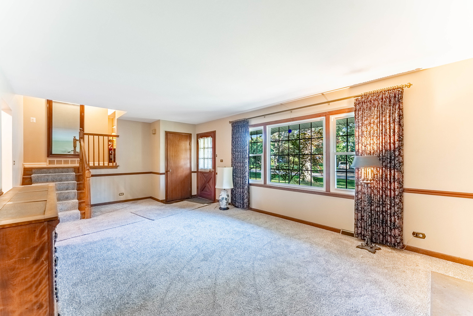 3S240 Burr Oak Drive