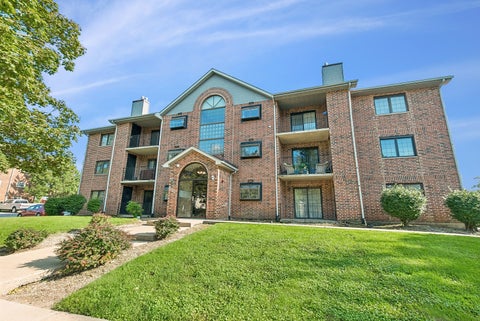 Photo of 3727 214th Place #1B, Matteson, IL 60443 (MLS # 12717360)