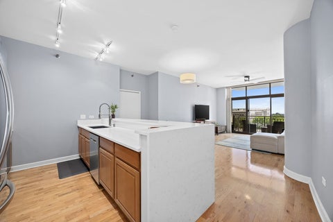 Tiny photo for 1322 S Prairie Avenue #804, Chicago, IL 60605 (MLS # 12743643)