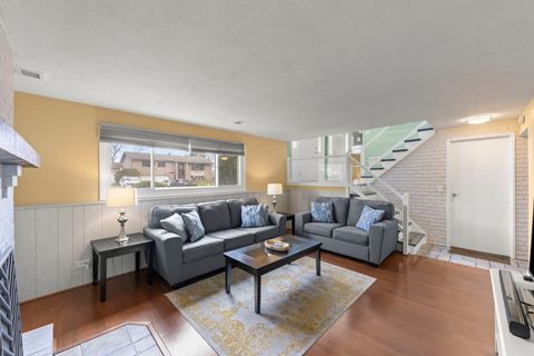 Tiny photo for 2508 Stonewall Avenue, Woodridge, IL 60517 (MLS # 12610986)