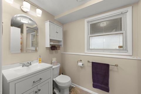 Tiny photo for 2508 Stonewall Avenue, Woodridge, IL 60517 (MLS # 12610986)