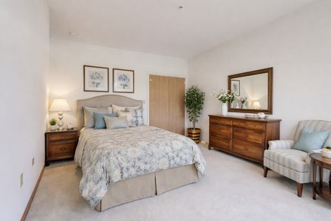 Tiny photo for 605 Barrington Avenue #140, East Dundee, IL 60118 (MLS # 12527113)