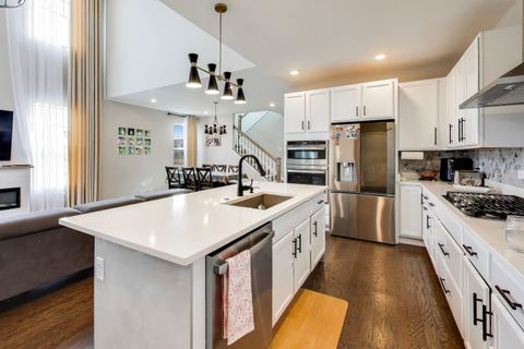 Tiny photo for 301 Didier Court, Buffalo Grove, IL 60089 (MLS # 12597804)