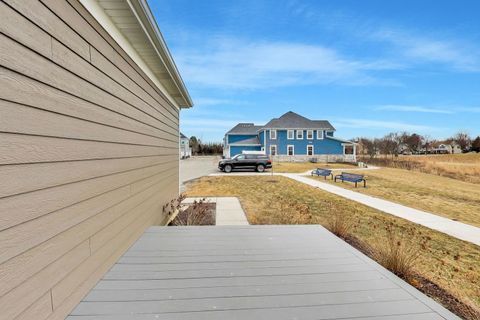 Tiny photo for 301 Didier Court, Buffalo Grove, IL 60089 (MLS # 12597804)