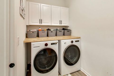 Tiny photo for 301 Didier Court, Buffalo Grove, IL 60089 (MLS # 12597804)