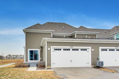 Tiny photo for 301 Didier Court, Buffalo Grove, IL 60089 (MLS # 12597804)