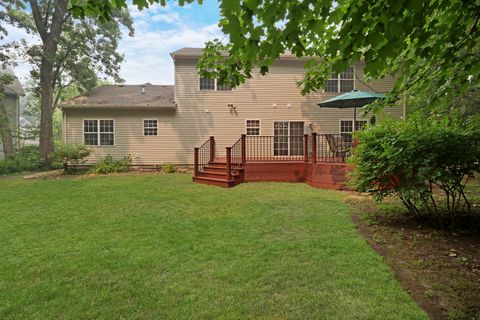 Tiny photo for 744 Strawberry Fields FLDS, Gurnee, IL 60031 (MLS # 12708954)