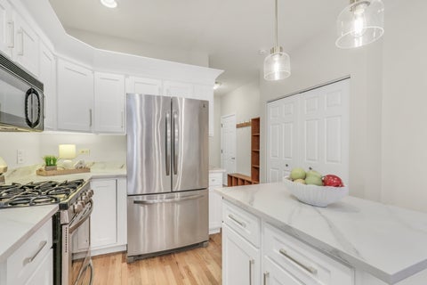 Tiny photo for 744 Strawberry Fields FLDS, Gurnee, IL 60031 (MLS # 12708954)