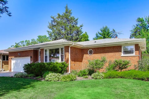 Tiny photo for 427 S Waterman Avenue, Arlington Heights, IL 60004 (MLS # 12644954)