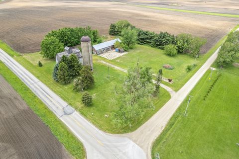 11986 Pine Road Somonauk IL 60552