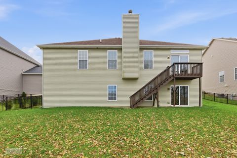 Tiny photo for 931 S Carly Circle, Yorkville, IL 60560 (MLS # 12517490)