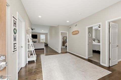 Tiny photo for 931 S Carly Circle, Yorkville, IL 60560 (MLS # 12517490)