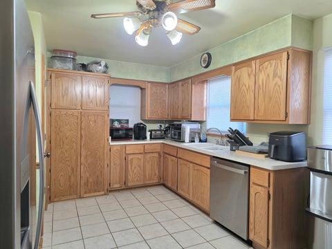 Tiny photo for 1713 Oakland Avenue, Crest Hill, IL 60403 (MLS # 12779927)