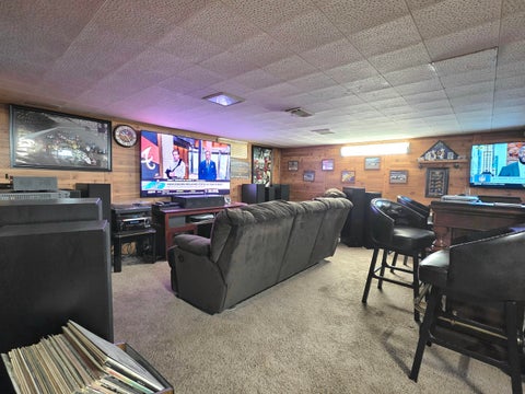 Tiny photo for 1713 Oakland Avenue, Crest Hill, IL 60403 (MLS # 12779927)