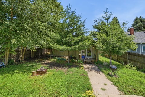 Tiny photo for 3414 Marquette Street, Davenport, IA 52806 (MLS # 12759475)