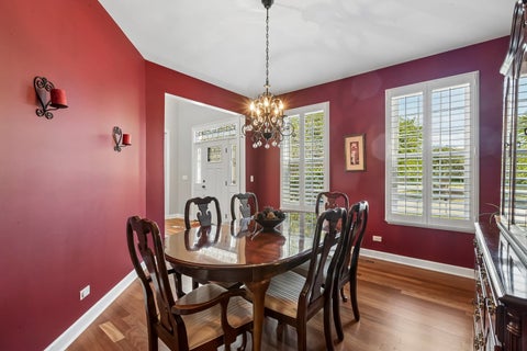 Tiny photo for 35 Oakview Court, South Elgin, IL 60177 (MLS # 12758575)