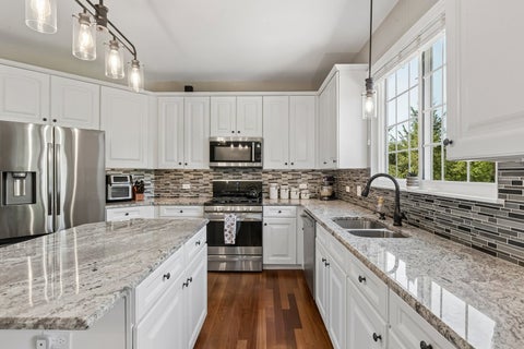 Tiny photo for 35 Oakview Court, South Elgin, IL 60177 (MLS # 12758575)