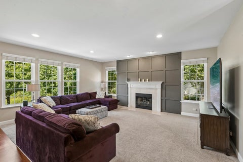 Tiny photo for 35 Oakview Court, South Elgin, IL 60177 (MLS # 12758575)