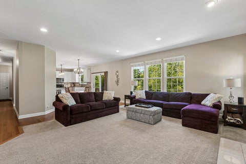 Tiny photo for 35 Oakview Court, South Elgin, IL 60177 (MLS # 12758575)