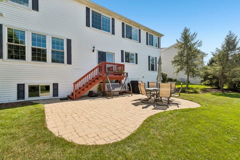 Tiny photo for 35 Oakview Court, South Elgin, IL 60177 (MLS # 12758575)