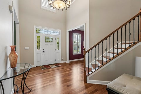 Tiny photo for 35 Oakview Court, South Elgin, IL 60177 (MLS # 12758575)