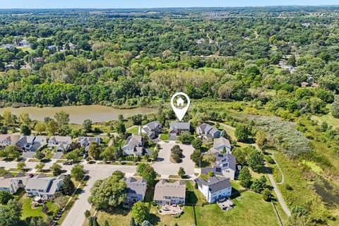 Tiny photo for 35 Oakview Court, South Elgin, IL 60177 (MLS # 12758575)