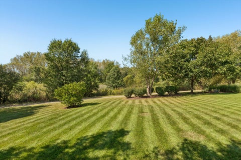 Tiny photo for 35 Oakview Court, South Elgin, IL 60177 (MLS # 12758575)