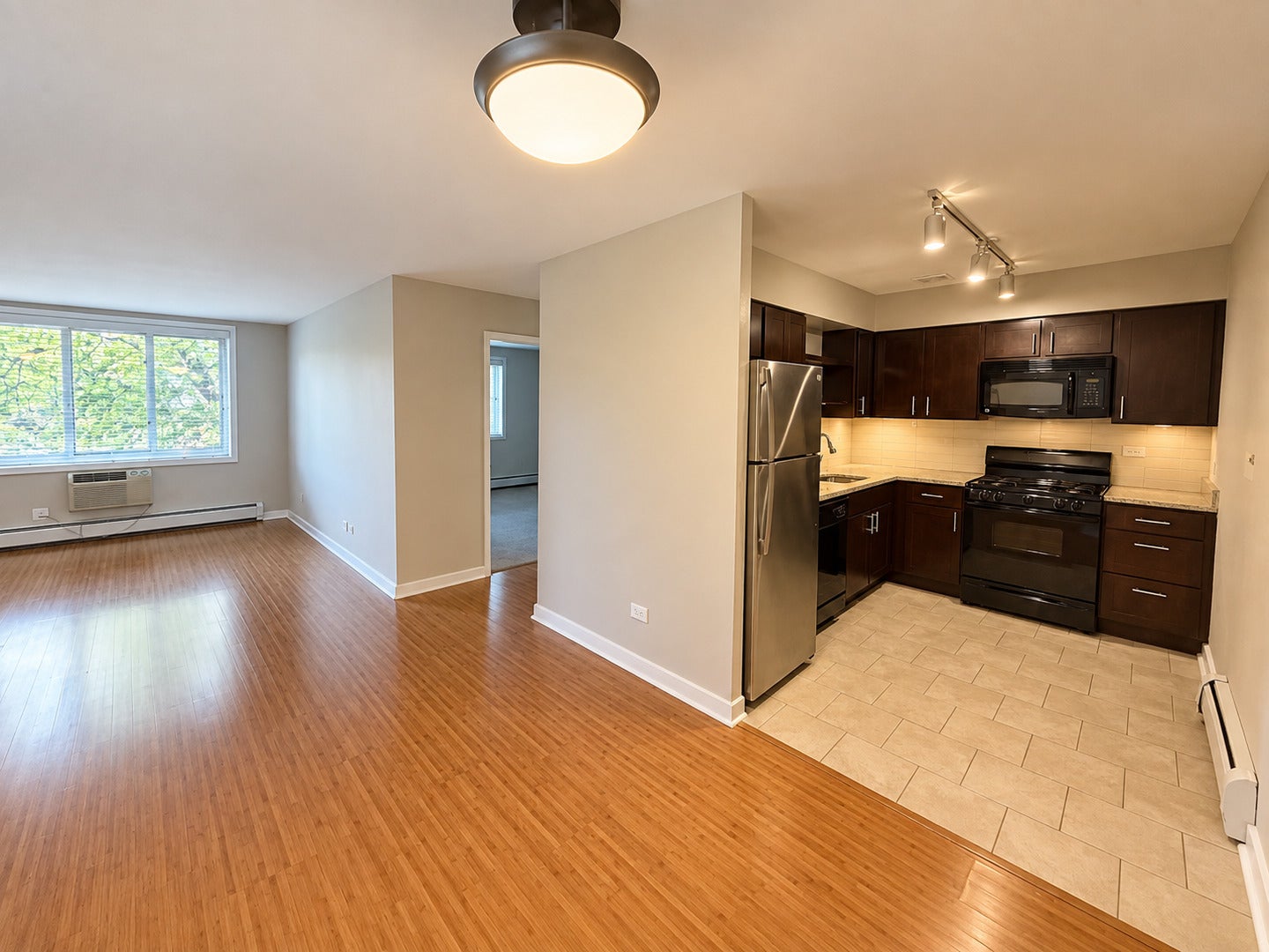 707 W Sheridan Road 405