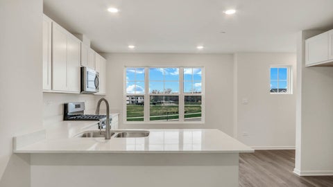 Tiny photo for 415 Lakeshore Court, St. Charles, IL 60174 (MLS # 12760331)