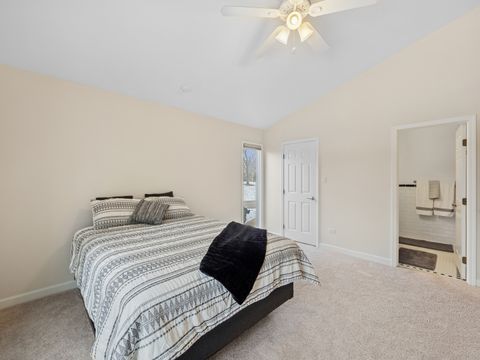 Tiny photo for 276 Old Barn Road #276-B, Barrington, IL 60010 (MLS # 12537632)