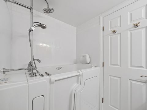 Tiny photo for 276 Old Barn Road #276-B, Barrington, IL 60010 (MLS # 12537632)