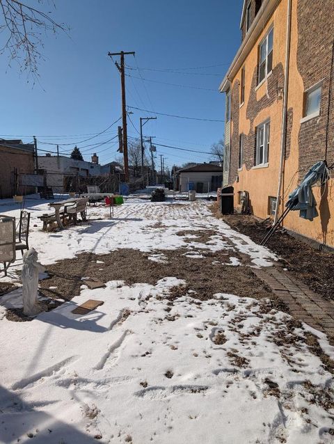 2416 N Kenton Avenue Chicago IL 60639