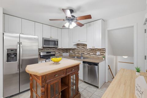 Tiny photo for 3208 Wren Lane, Rolling Meadows, IL 60008 (MLS # 12510757)