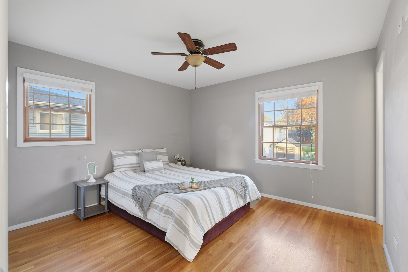 Rolling Meadows, Illinois 60008, United States, 3 Bedrooms Bedrooms, ,2 BathroomsBathrooms,Residential,Active,242449