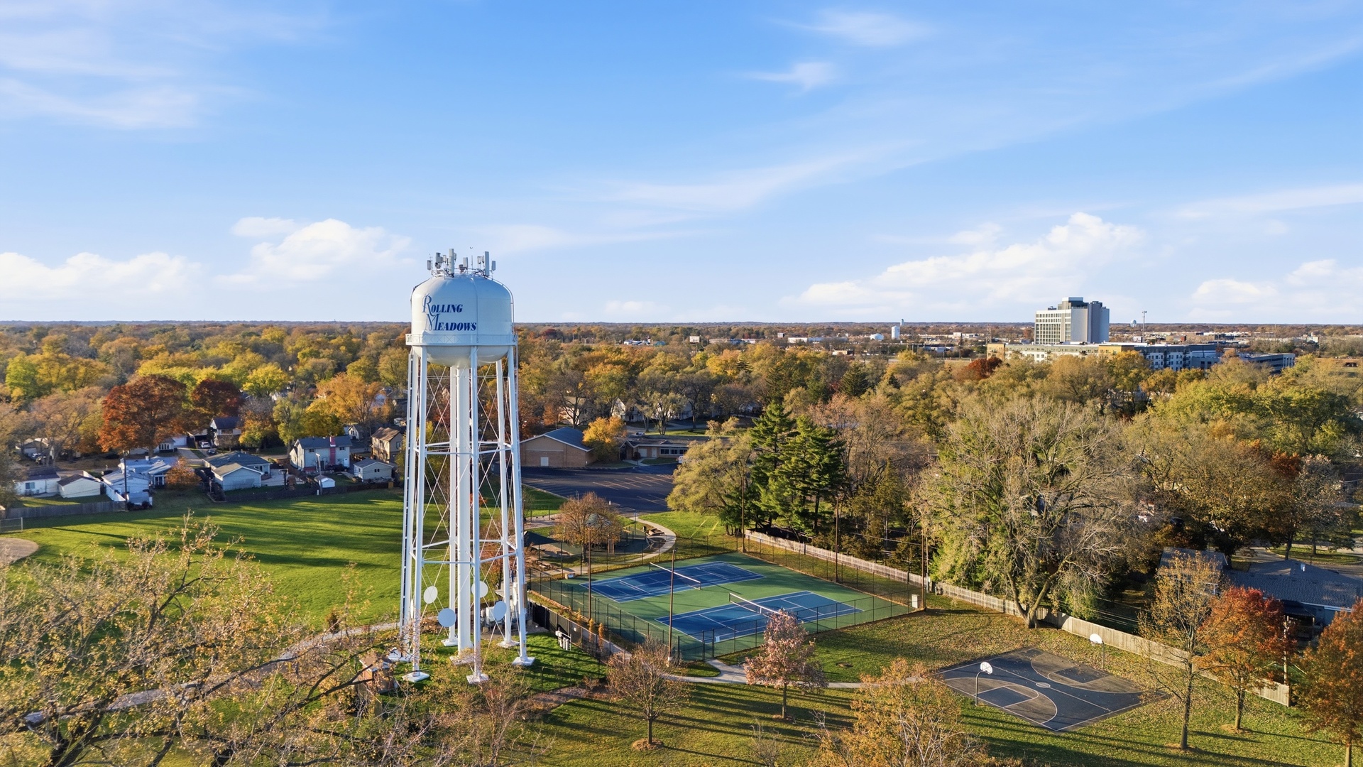 Rolling Meadows, Illinois 60008, United States, 3 Bedrooms Bedrooms, ,2 BathroomsBathrooms,Residential,Active,242449