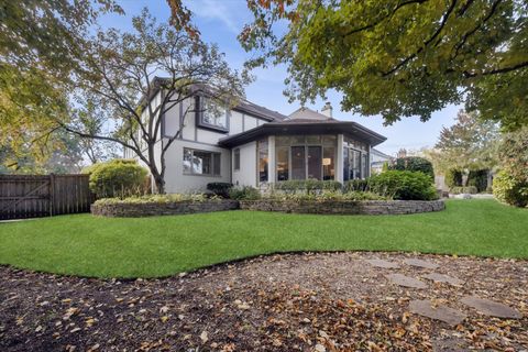 Tiny photo for 245 Meadowbrook Lane, Hinsdale, IL 60521 (MLS # 12509702)