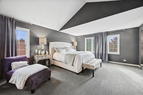 Tiny photo for 245 Meadowbrook Lane, Hinsdale, IL 60521 (MLS # 12509702)