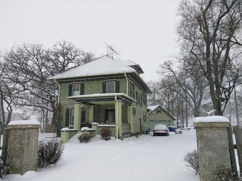 A home in Paw Paw