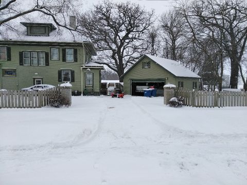 A home in Paw Paw