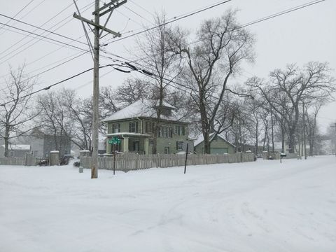 A home in Paw Paw