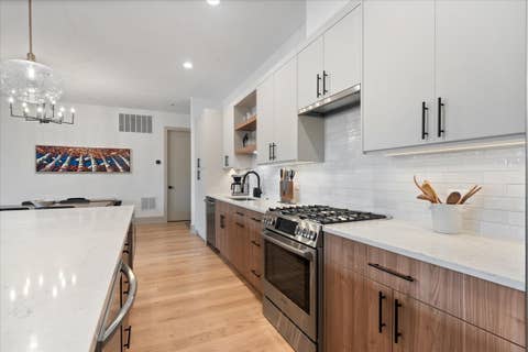 Tiny photo for 1548 W Ardmore Avenue #2F, Chicago, IL 60660 (MLS # 12710024)