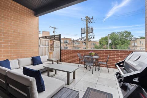 Tiny photo for 1548 W Ardmore Avenue #2F, Chicago, IL 60660 (MLS # 12710024)