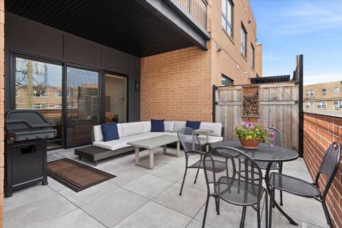 Tiny photo for 1548 W Ardmore Avenue #2F, Chicago, IL 60660 (MLS # 12710024)