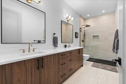 Tiny photo for 1548 W Ardmore Avenue #2F, Chicago, IL 60660 (MLS # 12710024)