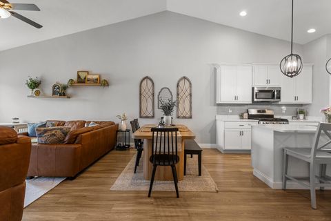 Tiny photo for 7 Prairie Trail, Monticello, IL 61856 (MLS # 12597958)