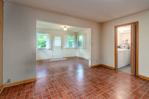 Tiny photo for 222 Bay Road, Carbondale, IL 62903 (MLS # 12735852)
