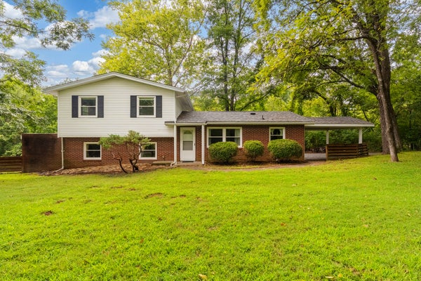 222 BAY RD, CARBONDALE, IL 62903 - Image d0e434eae101789e4ea8f30c813d0367/1906029771